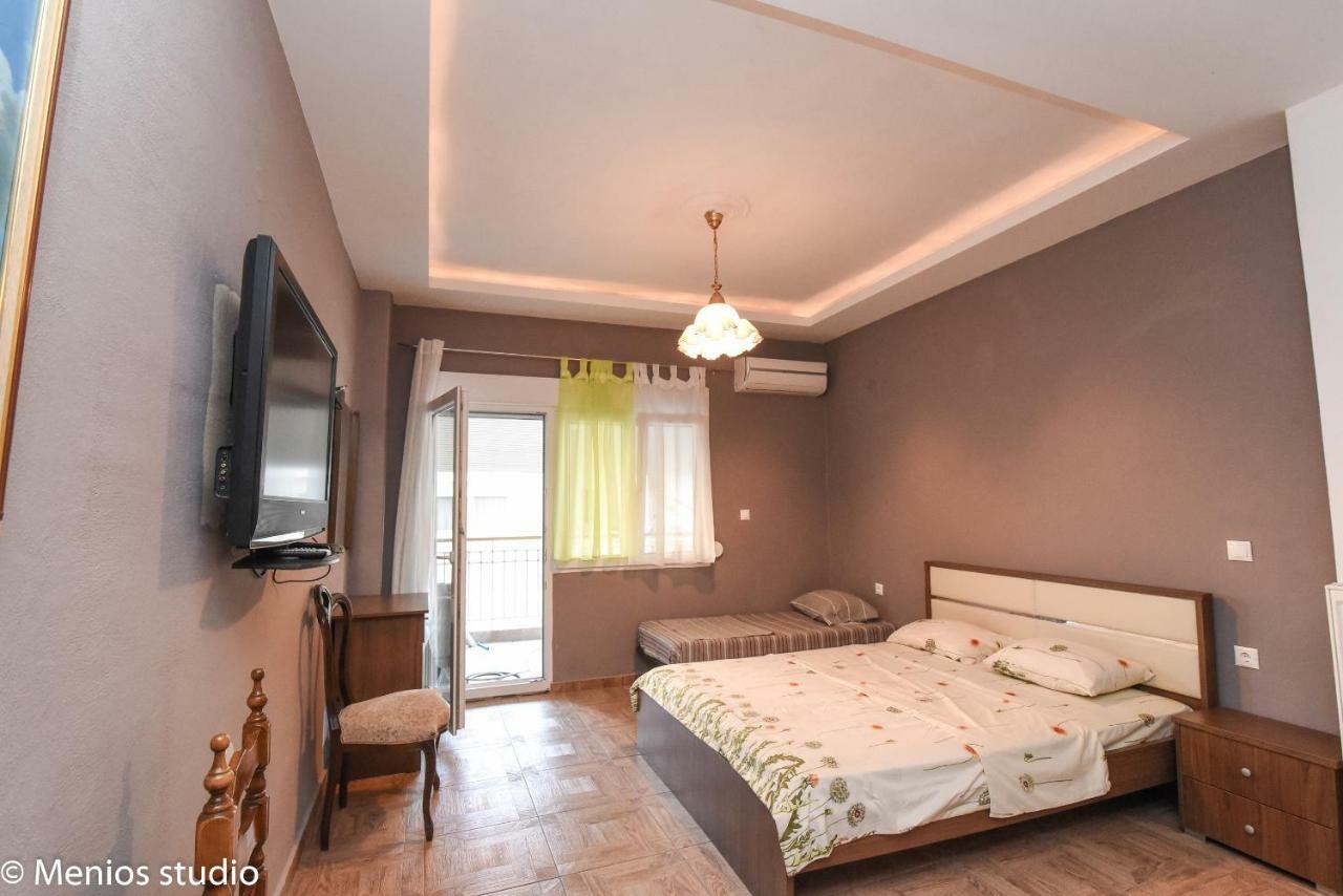 Menios Apartments And Studios Nea Kallikrateia Экстерьер фото