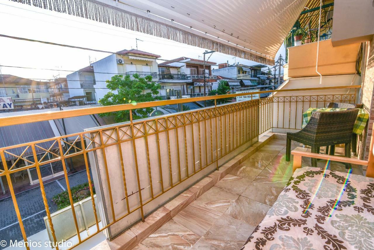 Menios Apartments And Studios Nea Kallikrateia Экстерьер фото