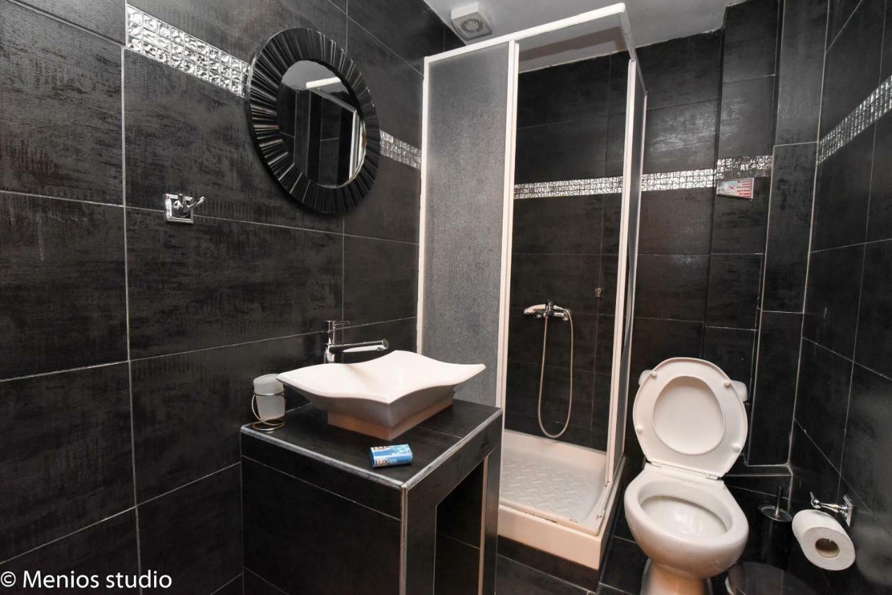Menios Apartments And Studios Nea Kallikrateia Экстерьер фото